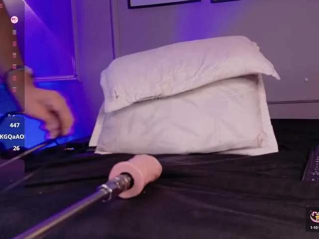 -Charlotte on BongaCams