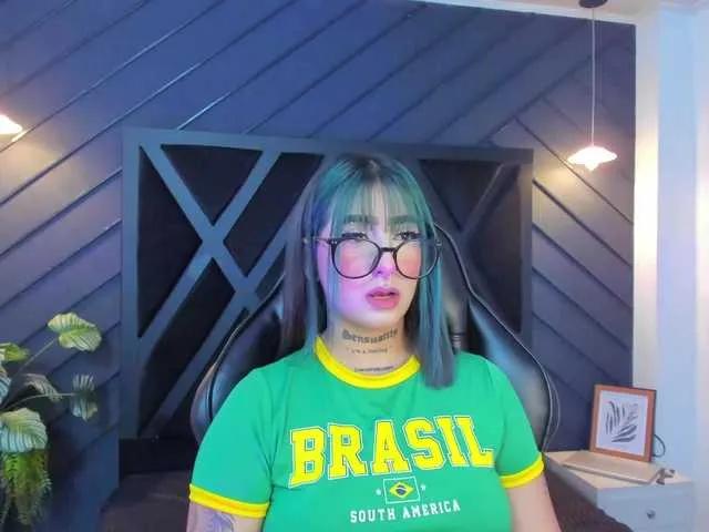 Alahia-Dangelo on BongaCams 