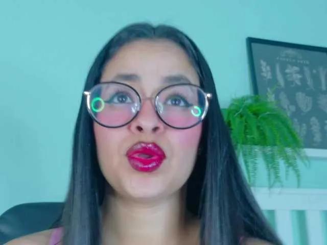 ALASKA-JONES on BongaCams 