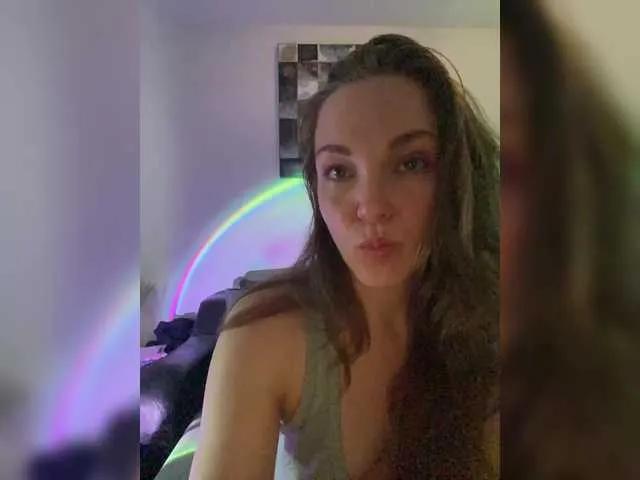 Alisasqrl — your fantasies, compliments, tokens
