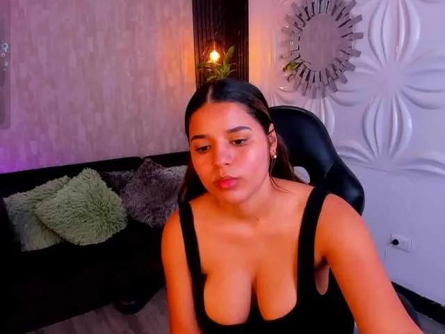 Allisonowens on BongaCams 