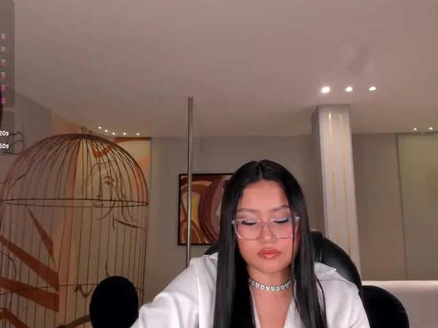 AmberLewis on BongaCams