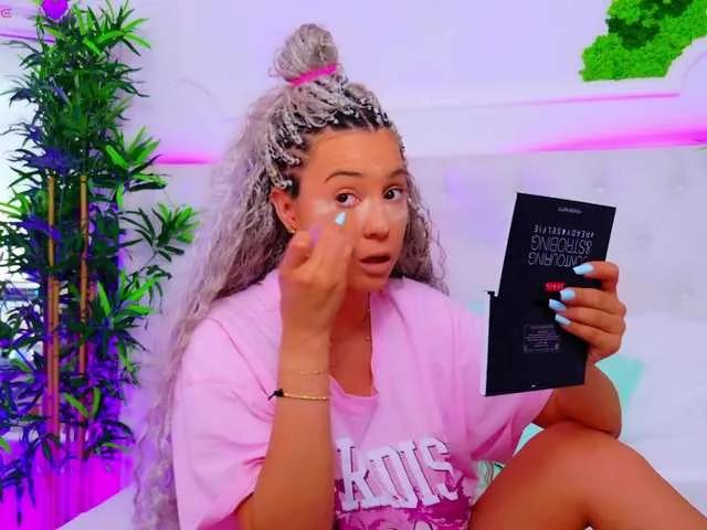 AriannaSins on BongaCams 