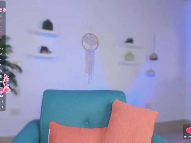 Aura-cuutee on BongaCams 