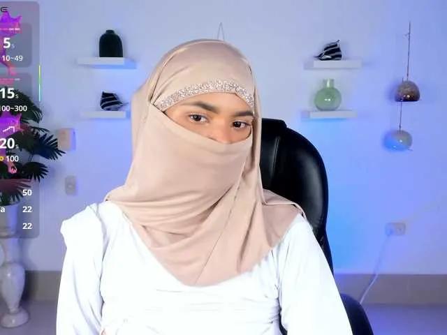 Aura-cuutee on BongaCams 