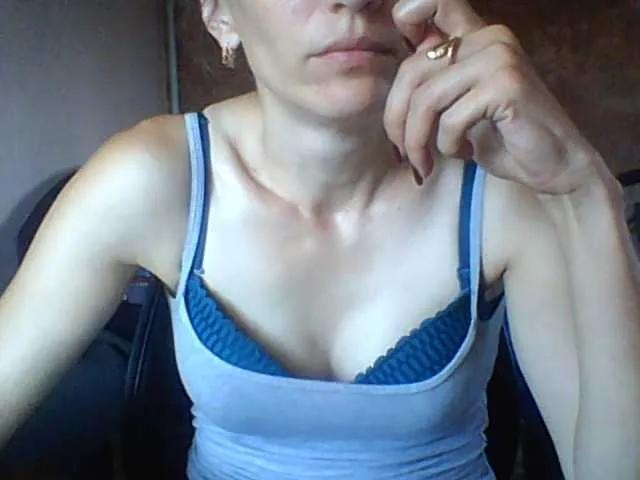 BabyLove4432 on BongaCams 