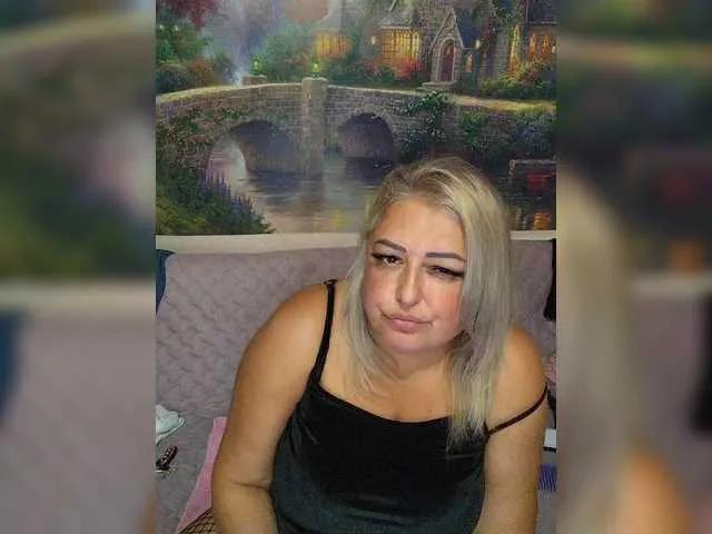 BigMilf — Freechat on BongaCams
