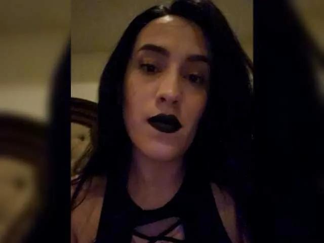 BustyVampyre — Gentlemen who enjoy teasing and dirty talk.