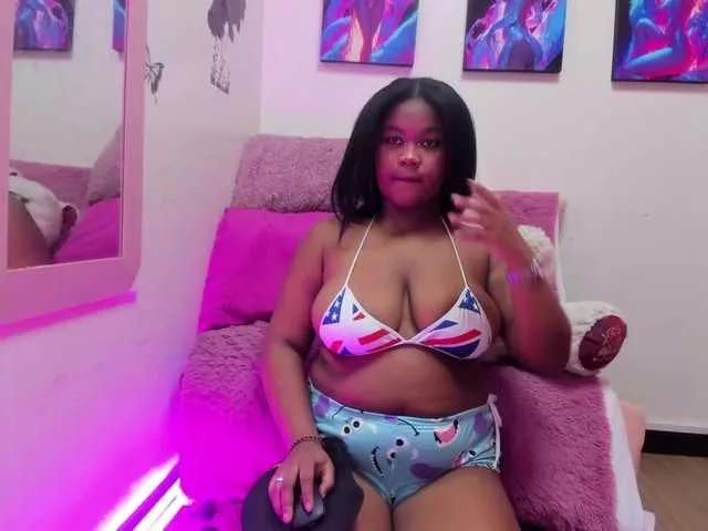 CannelleX on BongaCams 