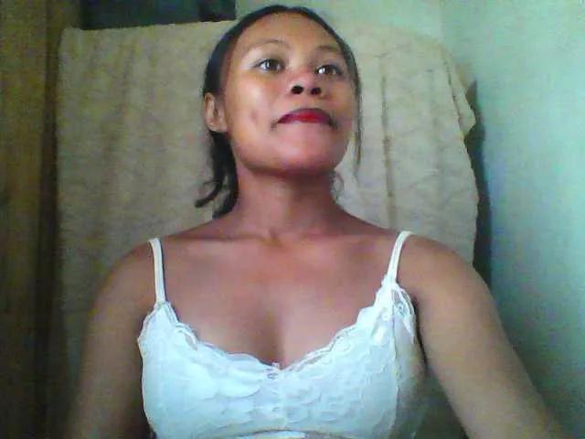 Dilliannah on BongaCams 
