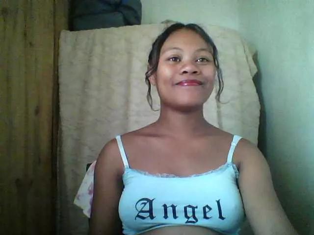 Dilliannah on BongaCams 