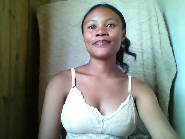 Dilliannah on BongaCams 