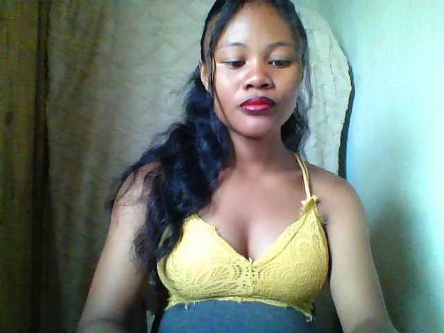 Dilliannah on BongaCams 