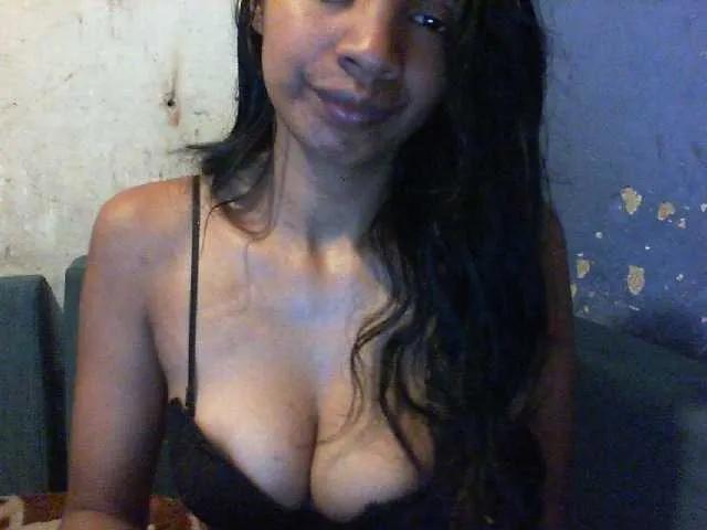 Giiulia on BongaCams 
