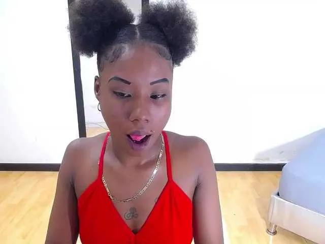 goldenn-ass on BongaCams