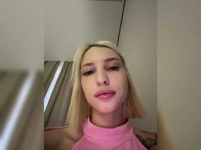 KettyPretty25 on BongaCams 