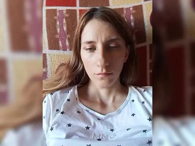 Kitty2044 on BongaCams