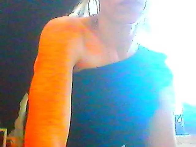 Laurien on BongaCams