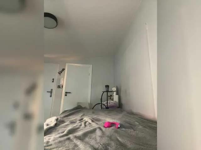 Lerochkaa on BongaCams