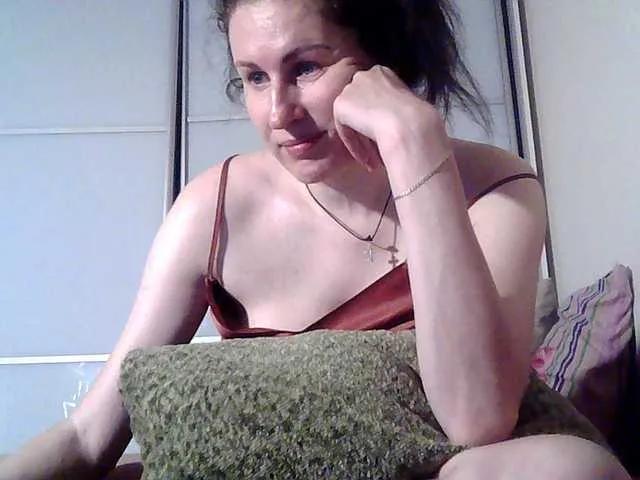 lily133 on BongaCams