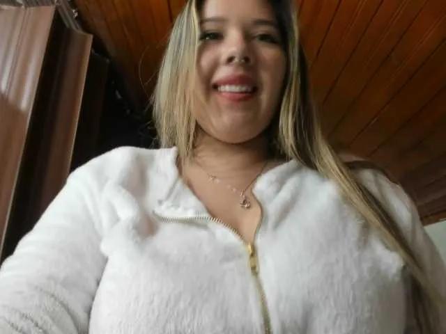 LinaBrowm on BongaCams