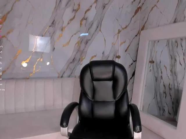 LizzHamilton on BongaCams 