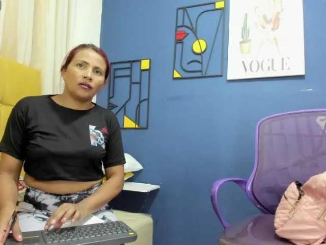 LuciaSpear — Freechat on BongaCams