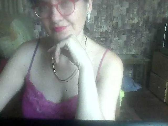 LynnYana on BongaCams 