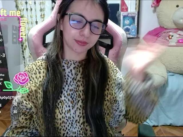 Maggie-Fox on BongaCams 