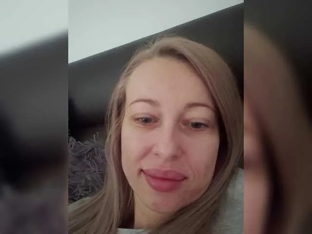 NyokoAnya11 — i am new , welcome in my room 