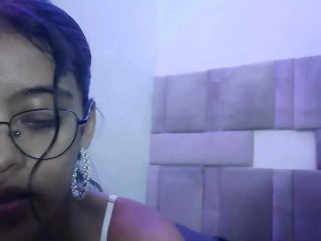 pocahontasb1 on BongaCams