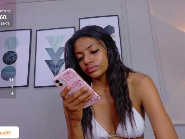 Shanna03 on BongaCams