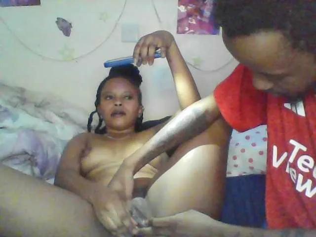 sweetdickpussy2 on BongaCams 