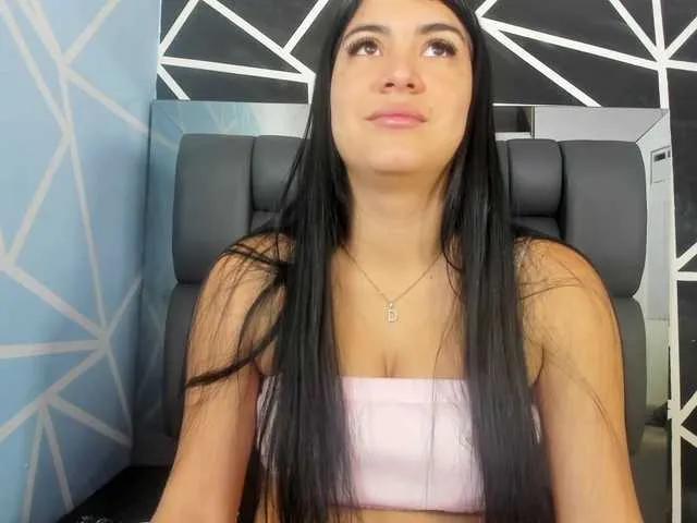 SweetMoniica on BongaCams 