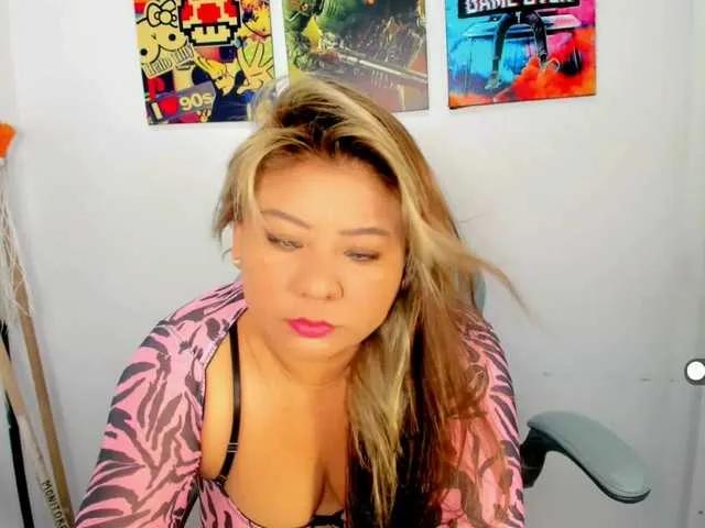 VictoriaLove on BongaCams