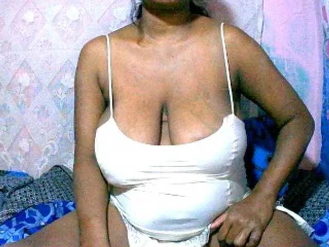 WeendyCelinah88 on BongaCams 