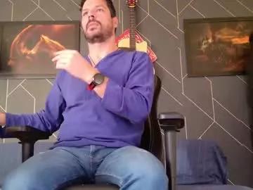 aaronbomer on Chaturbate 