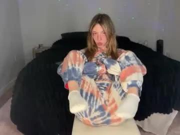 ellieluvs — Ellieluvs's room #18 #snowbunny #new #dirtytalk