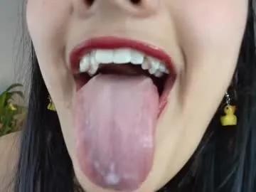 hinata_21_ — GOAL: suckyourdick [83 tokens remaining] i am back !!! #feet #french #ahegao #submissive #saliva