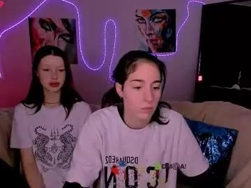 khloebeauty — GOAL: sexy dance [222 tokens remaining] Welcome to my room! meow #pvt #mistress #squirt #skinny #couple