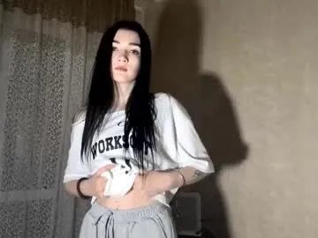 unaberto — Goal:not a big dance for you!:My name is Isabella. Poll: Winter or Summer? #nonude #young #asian #new #shy [33 tokens remaining]