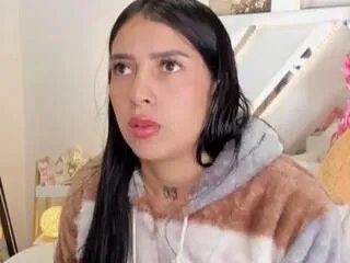 isabella_florez — Freechat on Flirt4Free