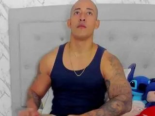 luigi_ferrara — Freechat on Flirt4Free