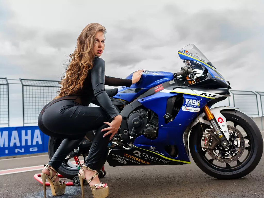 Nicole — Literally everything, people , animals , places. But I'd also like to overcome my limits in every possible way.