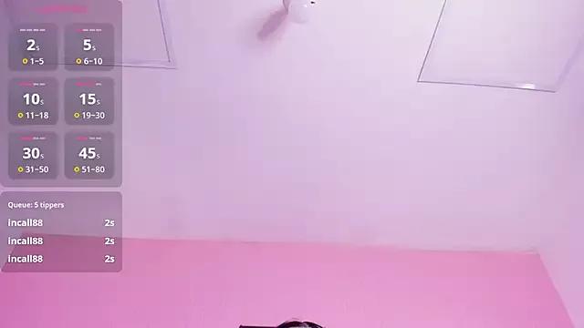 _Emma_whiitee_ on StripChat 