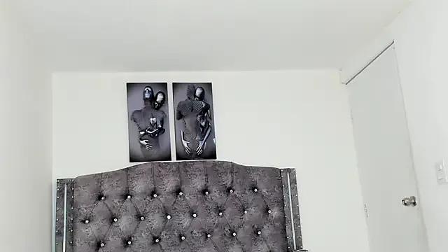 Agatha-queen on StripChat 