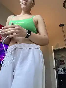 AllesandraLove's avatar