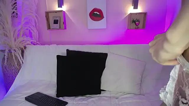 Aniie_Doll on StripChat 