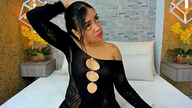 Annie-Alessio on StripChat 