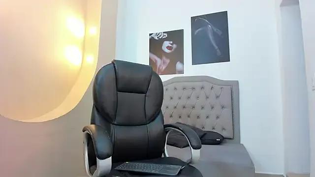 arianna_000 on StripChat 